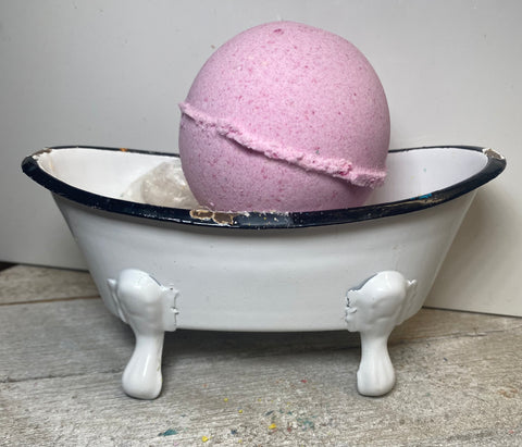 Summers Kiss Bubbling Bath Bomb